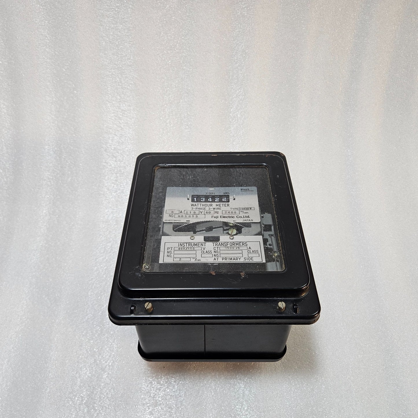 FUJI ELECTRIC FD13HV 3-PHASE 3-WIRE WATTHOUR METER, 115V, 5A, 60HZ, CT/PT OPERAT