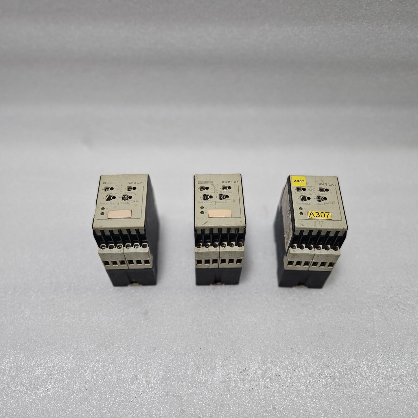 TELEMECANIQUE RM3LA111MU7 LIQUID LEVEL CONTROL RELAY, RM3 SERIES, ADJUSTABLE RES