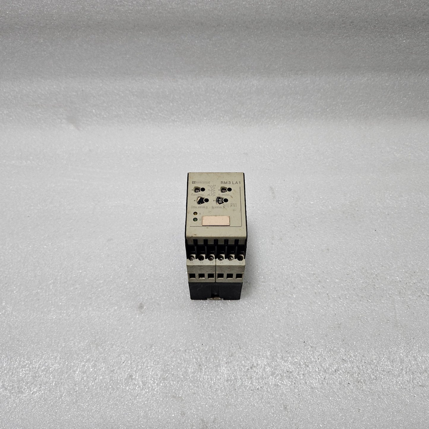 TELEMECANIQUE RM3LA111MU7 LIQUID LEVEL CONTROL RELAY, RM3 SERIES, ADJUSTABLE RES