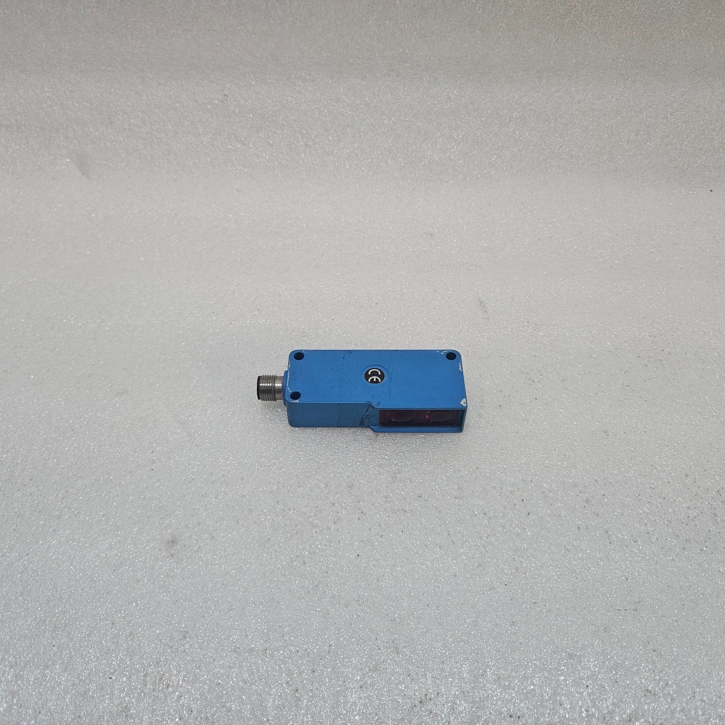 WENGLOR HN33PA3 REFLEX PHOTOELECTRIC SENSOR WITH BACKGROUND SUPPRESSION, 300 MM