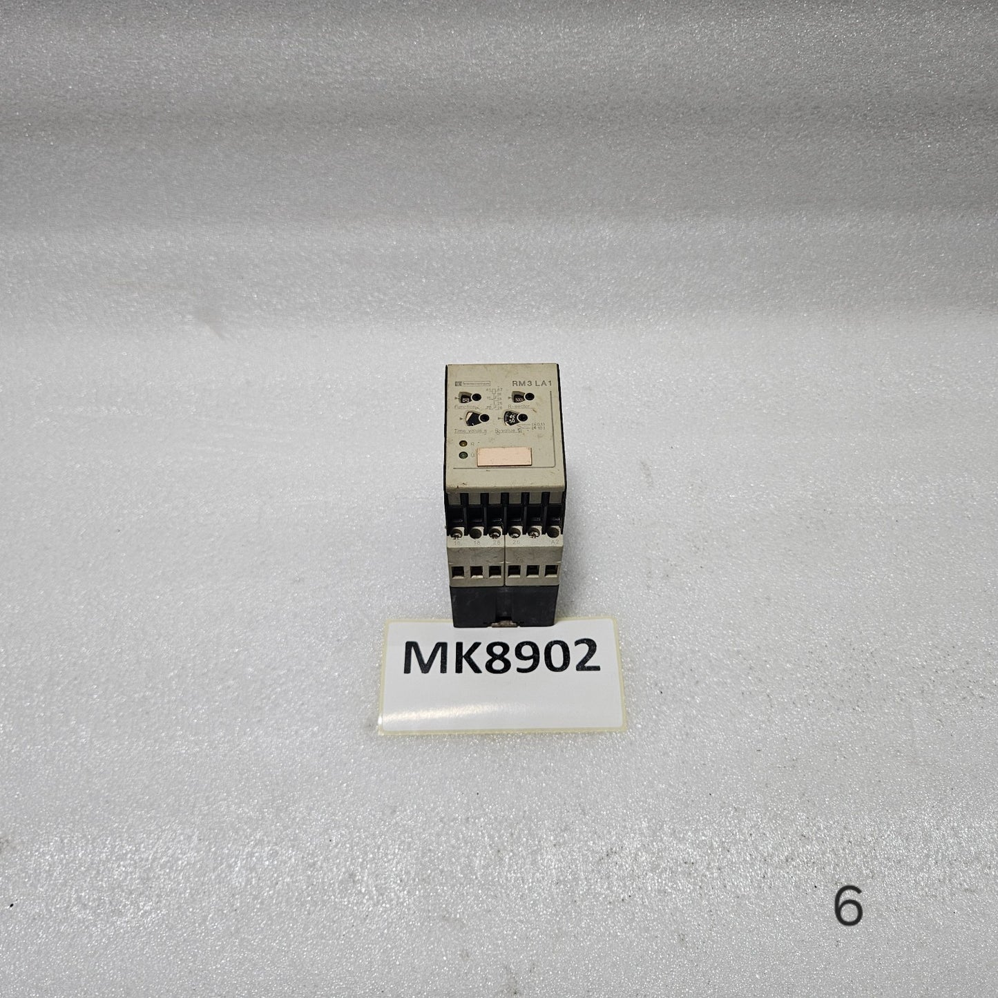 TELEMECANIQUE RM3LA111MU7 LIQUID LEVEL CONTROL RELAY, RM3 SERIES, ADJUSTABLE RES