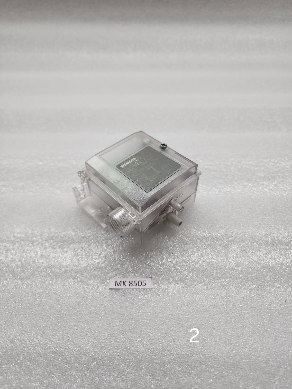 SIEMENS QBM3020-1 DIFFERENTIAL PRESSURE SENSOR