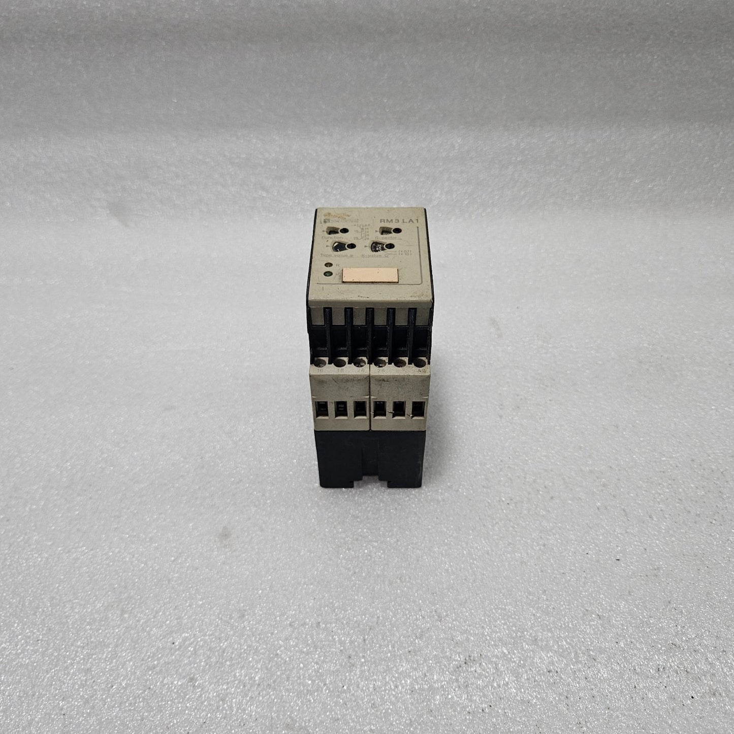 TELEMECANIQUE RM3LA111MU7 LIQUID LEVEL CONTROL RELAY, RM3 SERIES DAMAGE