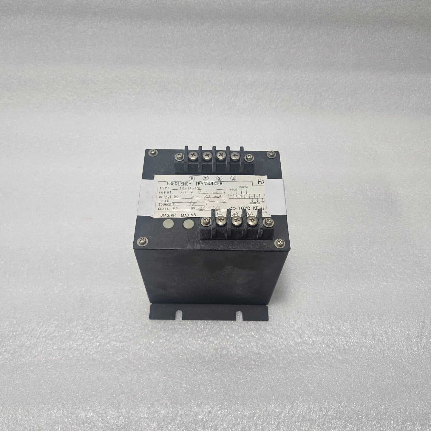 TOYO KEIKI FG-2T-SD FREQUENCY TRANSDUCER 45–65HZ DC 4–20MA CLASS 0.5