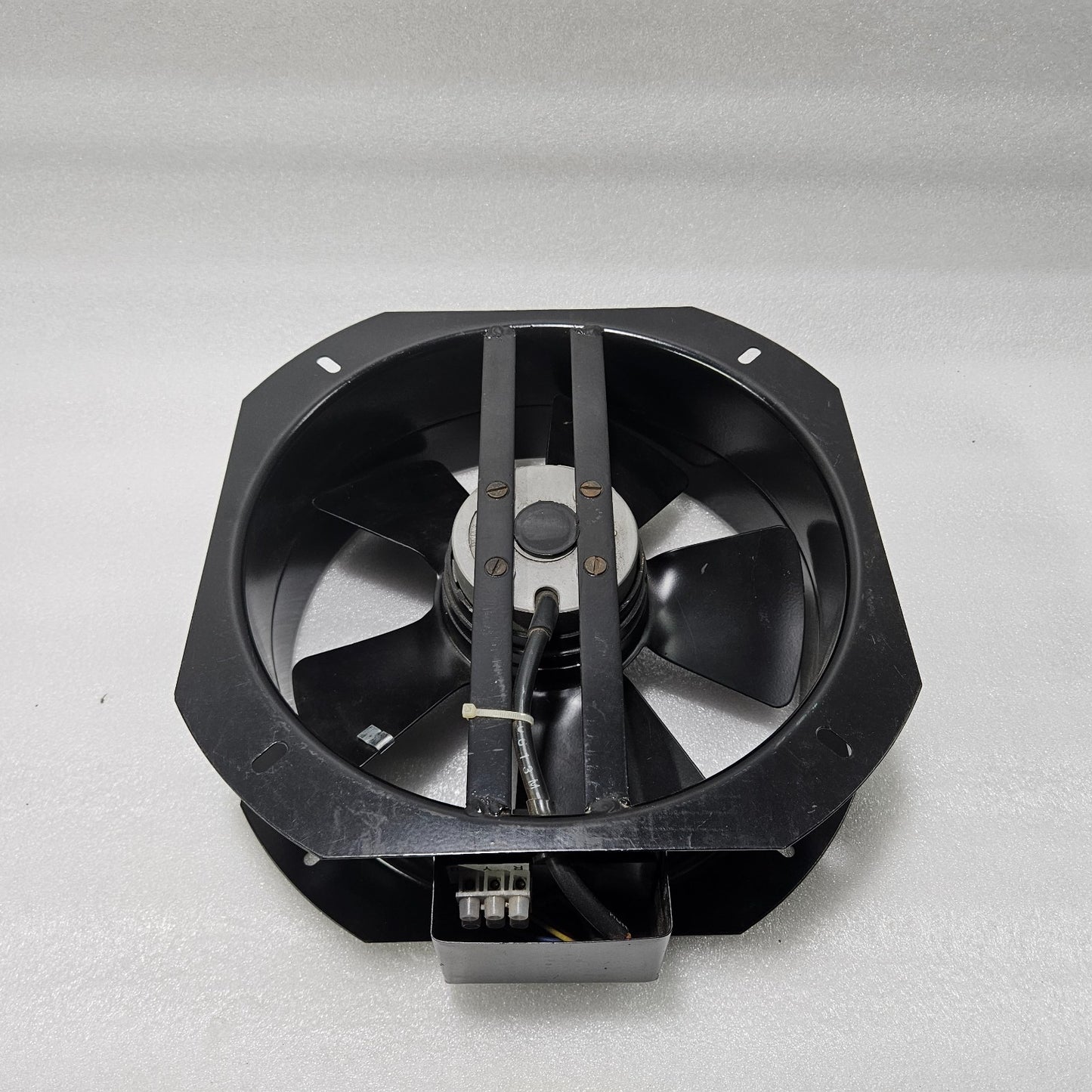 ROTECH AF250-2D-S2-H AXIAL FAN 415V 98W 2500RPM 250MM SWEEP