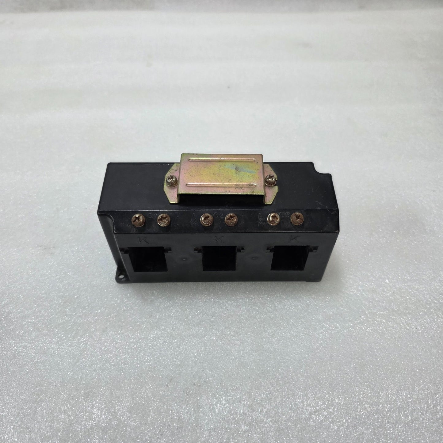 SAMWHA EOCR CURRENT TRANSFORMER 3CT | 200/5A RATIO | CLASS 1.0 | 5VA BURDEN |