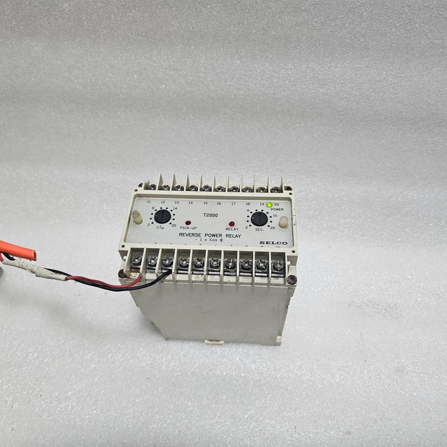 SELCO T2000-02 REVERSE POWER RELAY | 440/380 V | DAMAGED ON BOTTOM