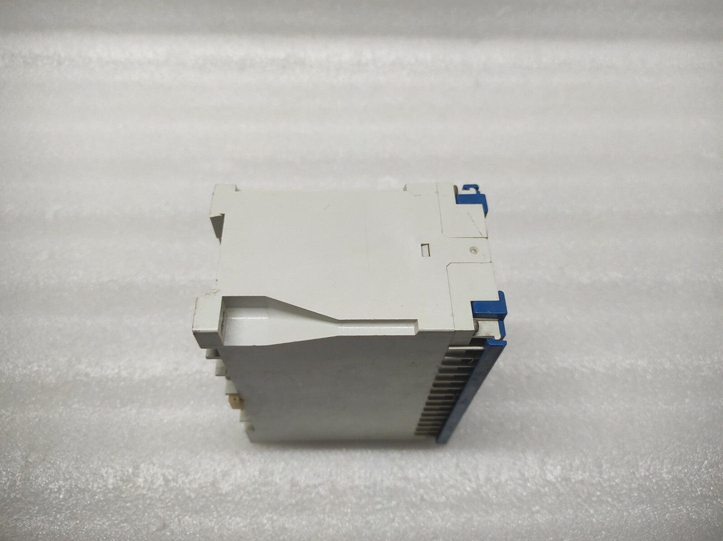 SELCO M1500-03 PT100 6-WAY TRANSMITTER 24V DC