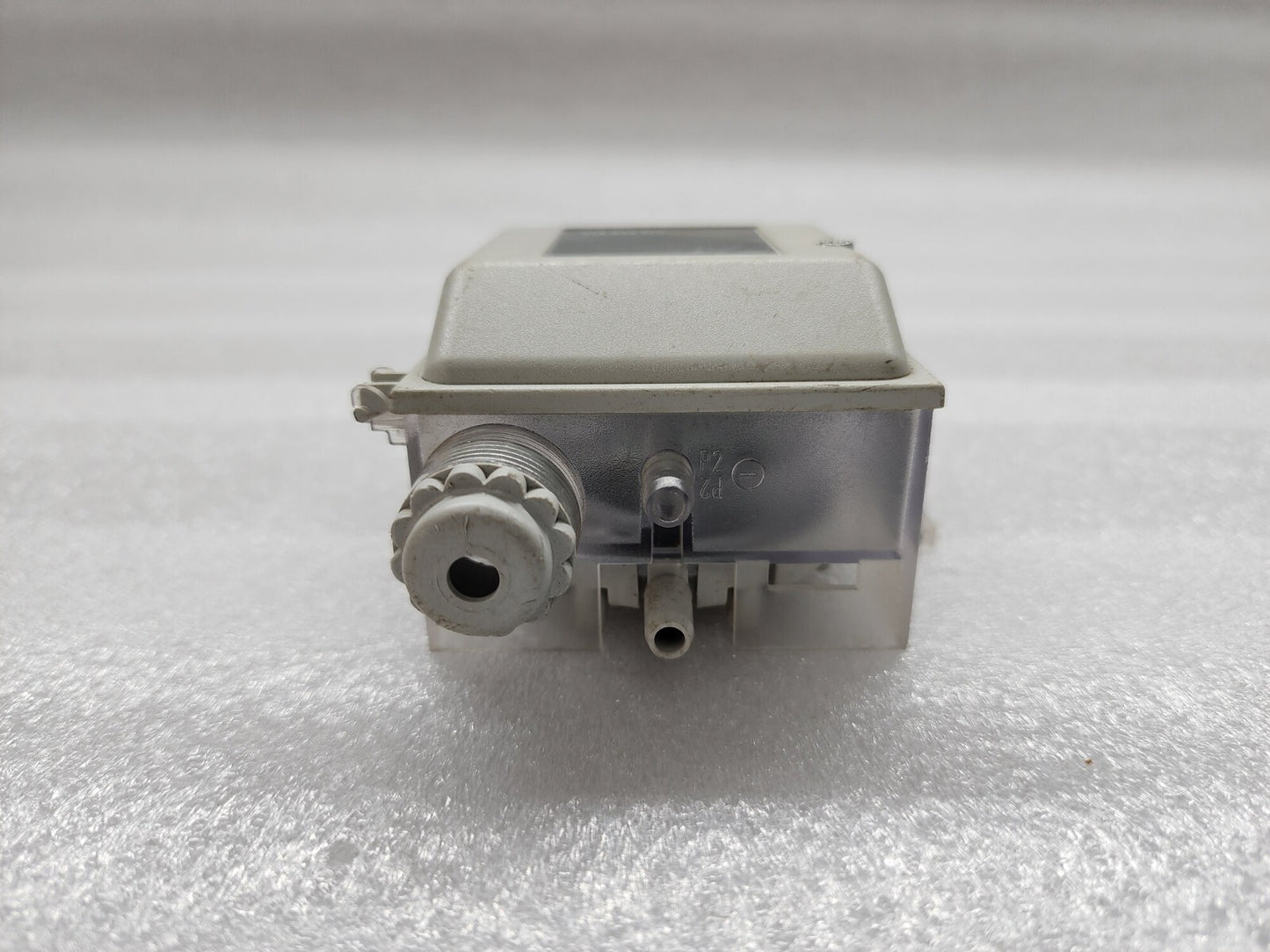 SIEMENS QBM2030-30  DIFFERENTIAL PRESSURE SENSOR