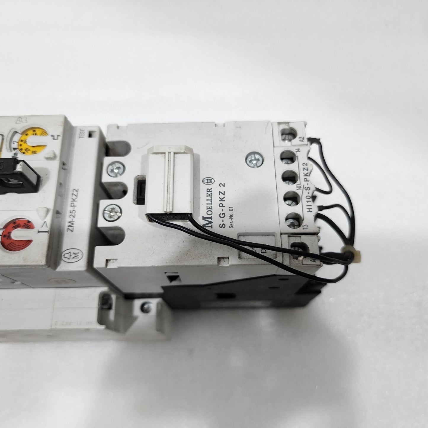 MOELLER ZM-25-PKZ2 MANUAL MOTOR PROTECTOR S-G-PKZ 2 HIGH CAPACITY CONTACT MODULE
