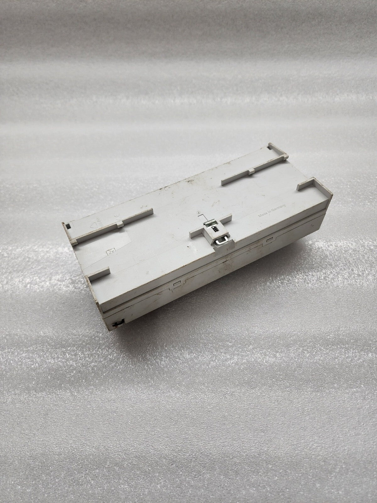 ABB SA/S 12.10.2.1 SWITCH ACTUATOR 2CDG110158R0011