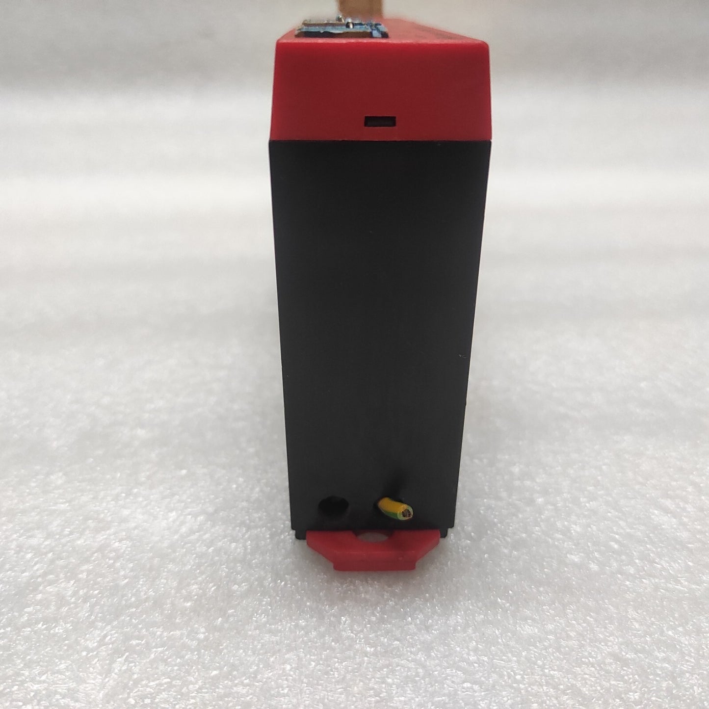OMICRON OAU-01A/EX ALARM UNIT DAMAGED