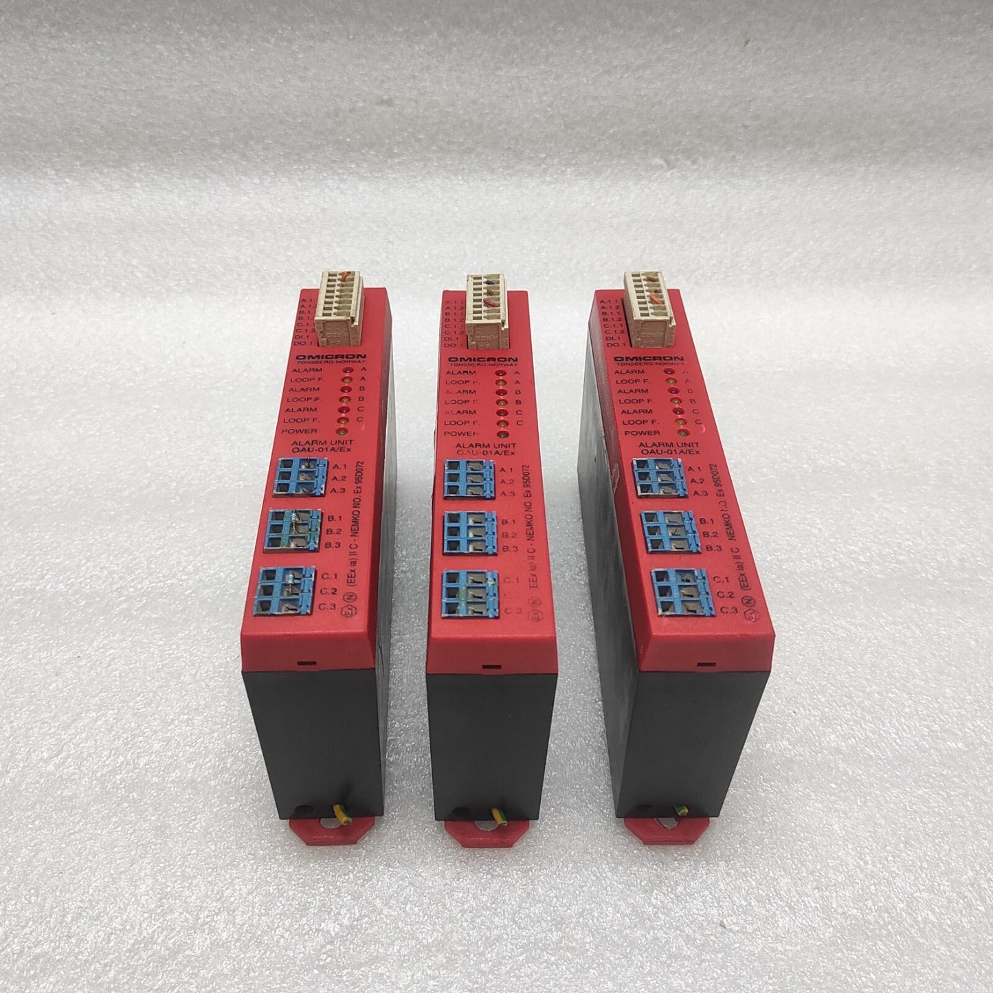 OMICRON OAU-01A/EX ALARM UNIT DAMAGED