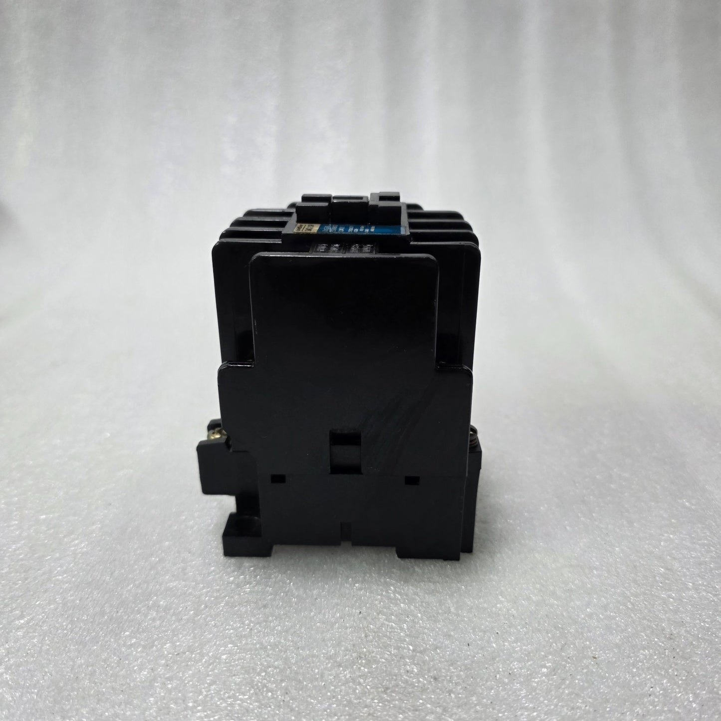 GOLDSTAR SMC-20P AC CONTACTOR 20A | COIL 380–415V 50HZ / 400–440V 60HZ | 3 PHASE