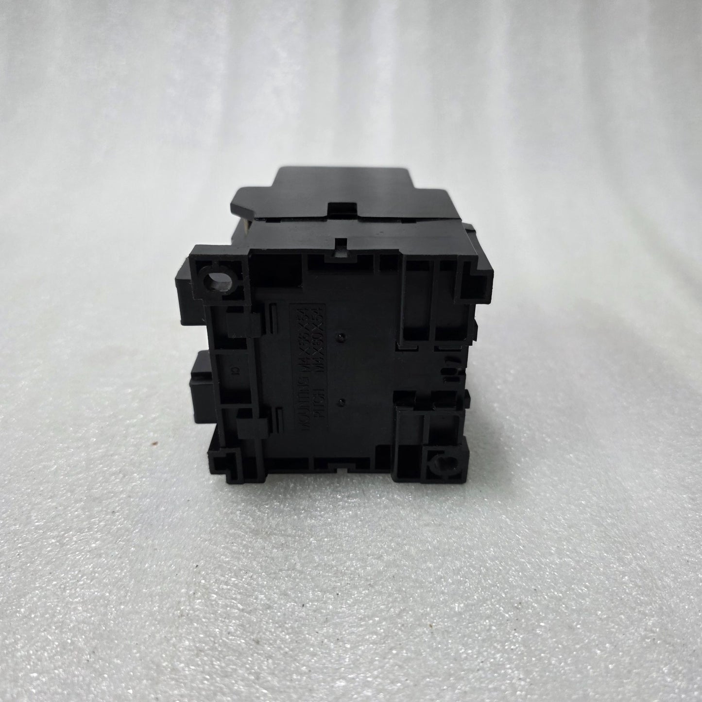 GOLDSTAR SMC-20P AC CONTACTOR 20A | COIL 380–415V 50HZ / 400–440V 60HZ | 3 PHASE