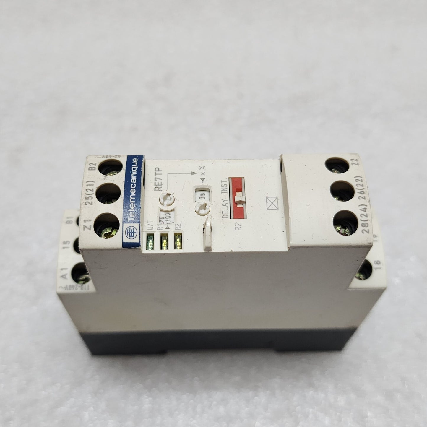 RE7TP13BU ADJUSTABLE ON DELAY TIMING RELAY 0.05S-300H 110-240VAC/24VAC-DC/42-48V