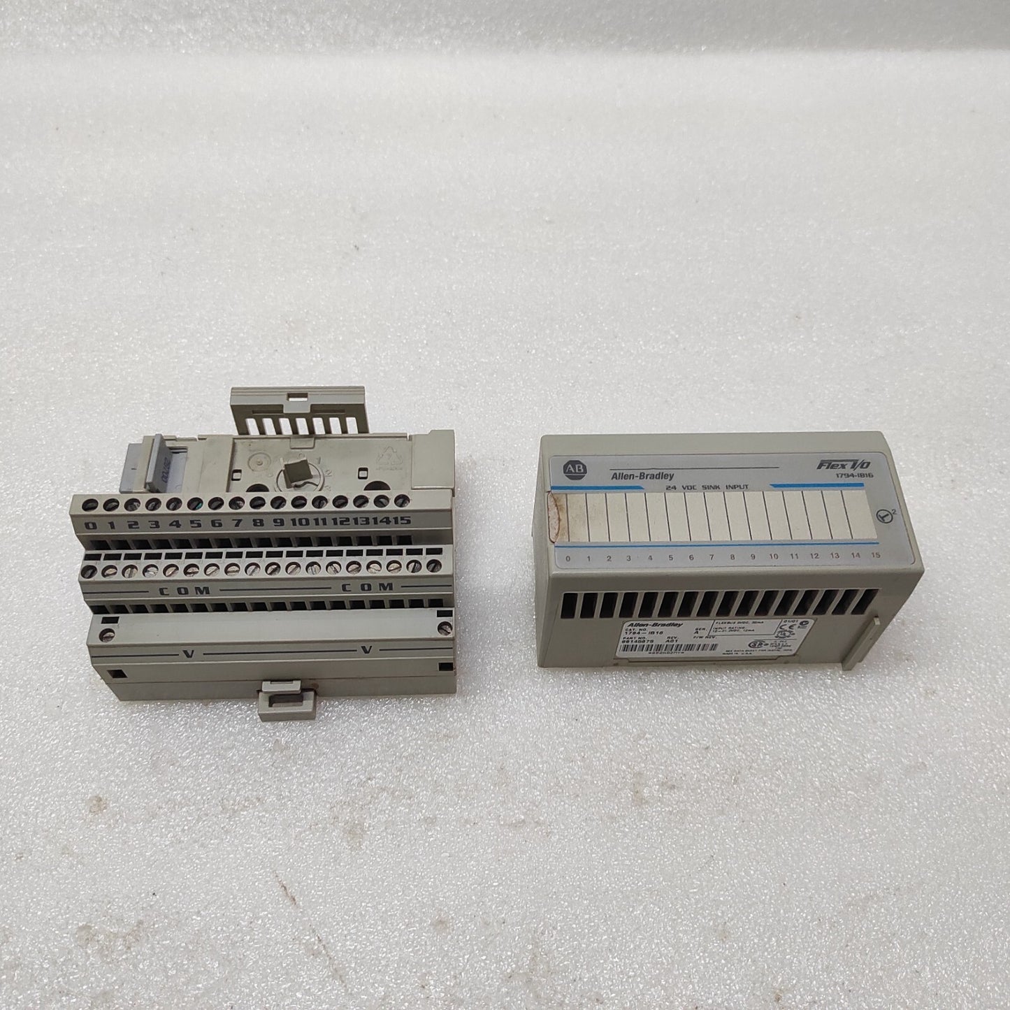 ALLEN BRADLEY FLEX I/O CAT 1794-IB16 96145675 DIGITAL INPUT MODULE 1794-TB2 9615