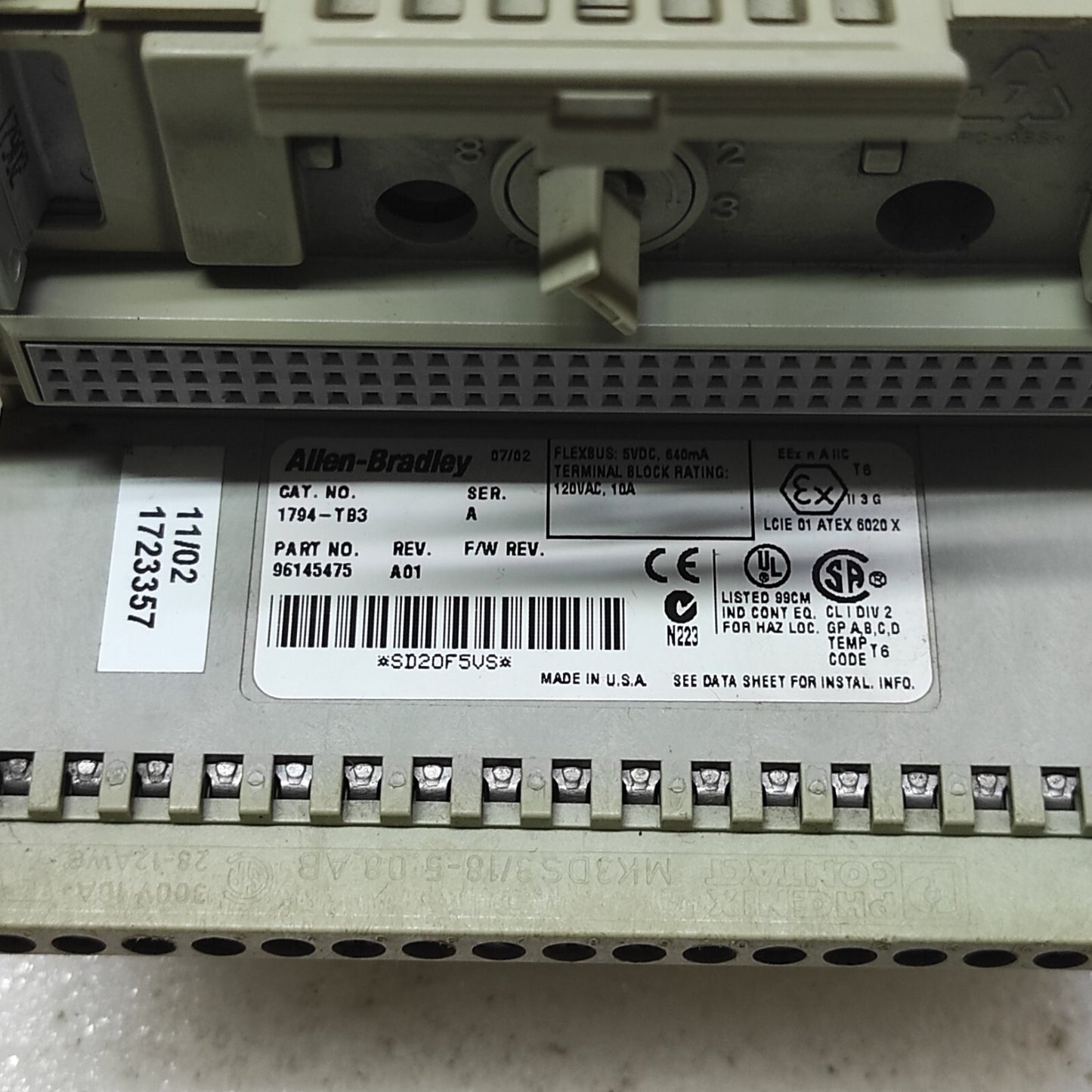 ALLEN BRADLEY CAT 1794-OE4 FLEX I/O ANALOG MODULE 96219476 1794-TB3 96145475