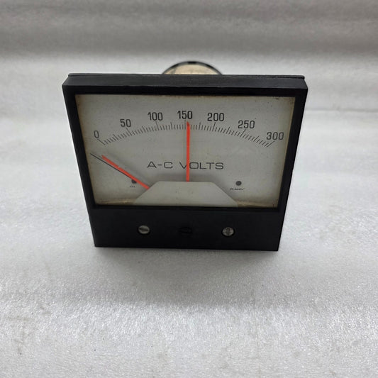 CROMPTON 239-302A-HHXX-AC AC VOLTS METER  120V