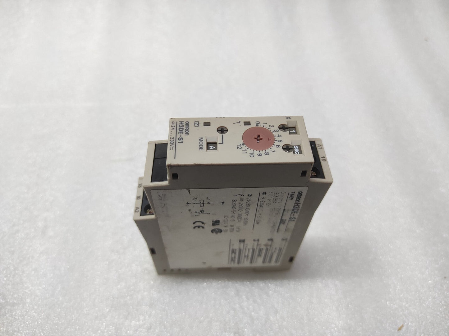 OMRON H3DE-S1 MULTIFUNCTION TIMER 24-230VAC/DC
