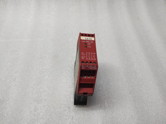 SE XPS-AC SAFETY RELAY XPSAC5121 24VAC/DC