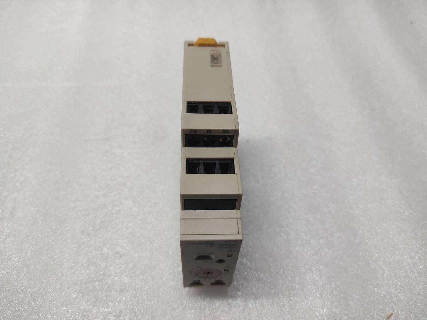 OMRON H3DE-S1 MULTIFUNCTION TIMER 24-230VAC/DC
