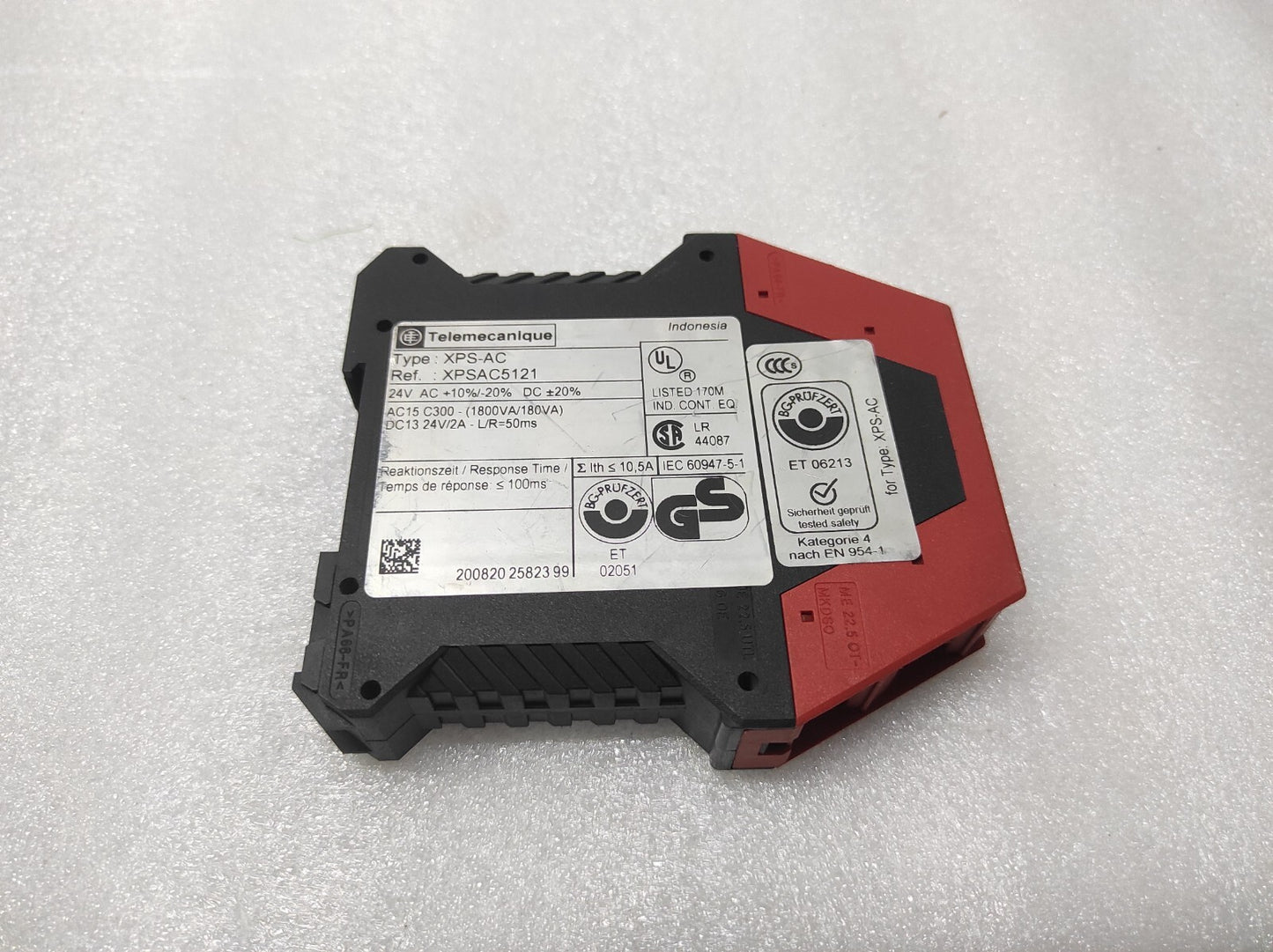 SE XPS-AC SAFETY RELAY XPSAC5121 24VAC/DC