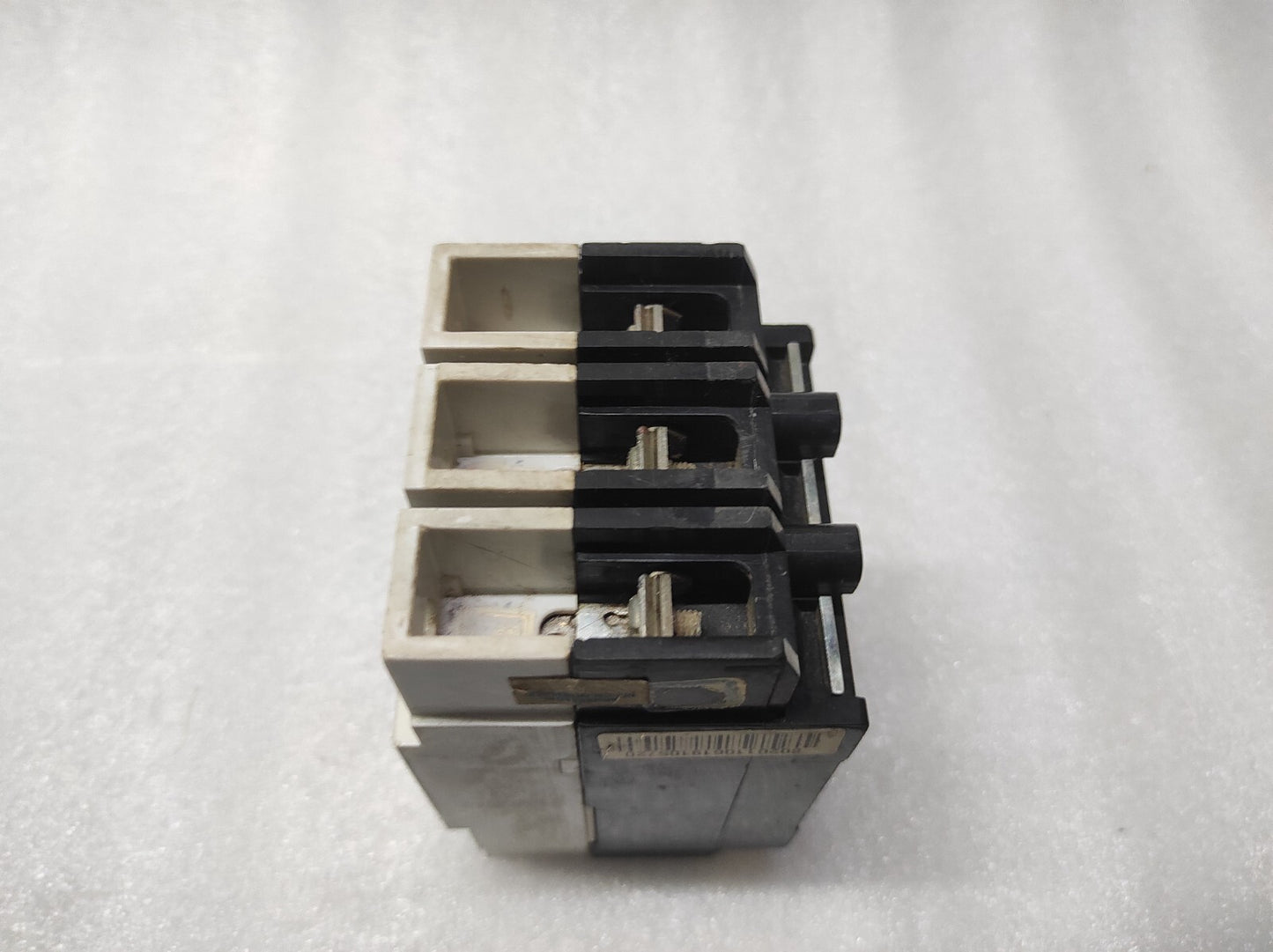 AUTOMATION DIRECT G3P22K CIRCUIT BREAKER 15A CUTLER HAMMER EATON