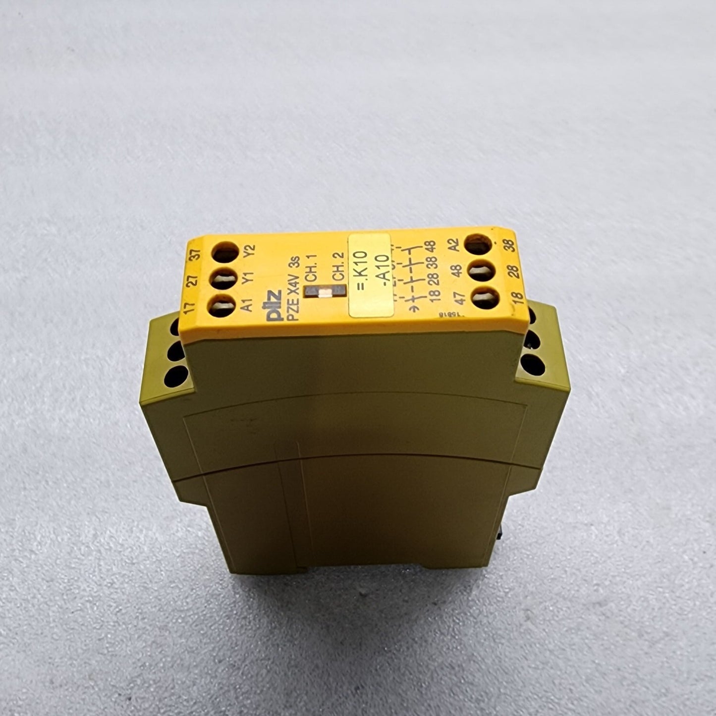 PILZ PZE X4V EXPANSION MODULE SAFETY RELAY 774583