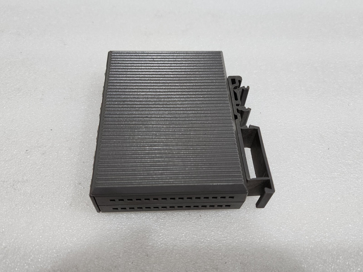 MOXA EDS-205 ETHERNET SWITCH 1201002052024 REV 2.1