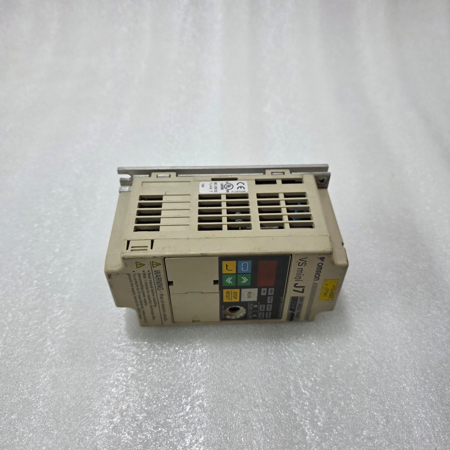 YASKAWA CIMR-J7AZB0P2 INVERTER DRIVE 200-240V 1 PHASE TO 3 PHASE 0.6KVA VFD