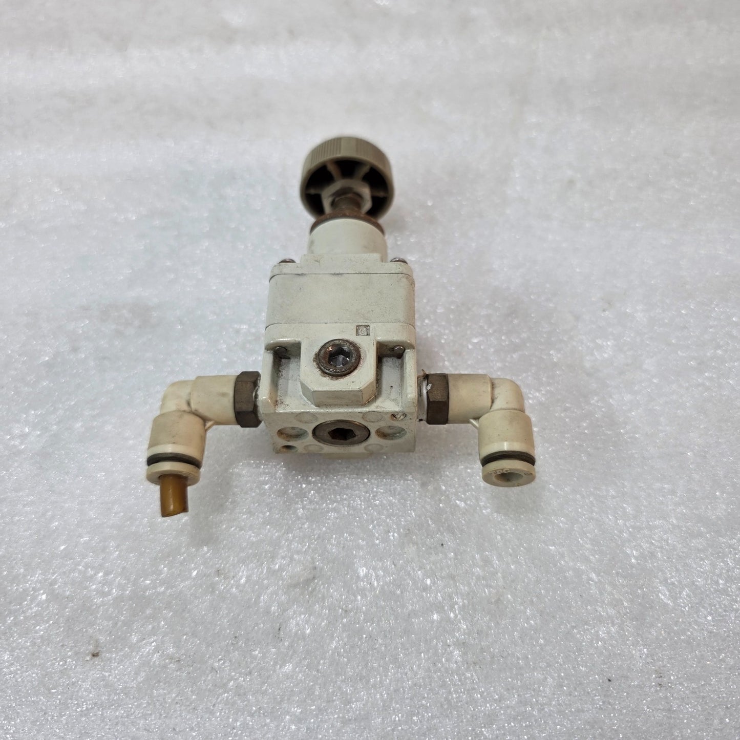 SNS IR1000-01 PRECISION PNEUMATIC REGULATOR 0.005–0.2 MPA AIR PRESSURE REGULATOR