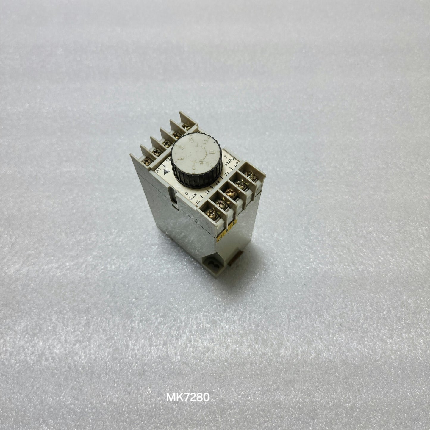 DOLD AA7562.32 TIMER RELAY 220VAC