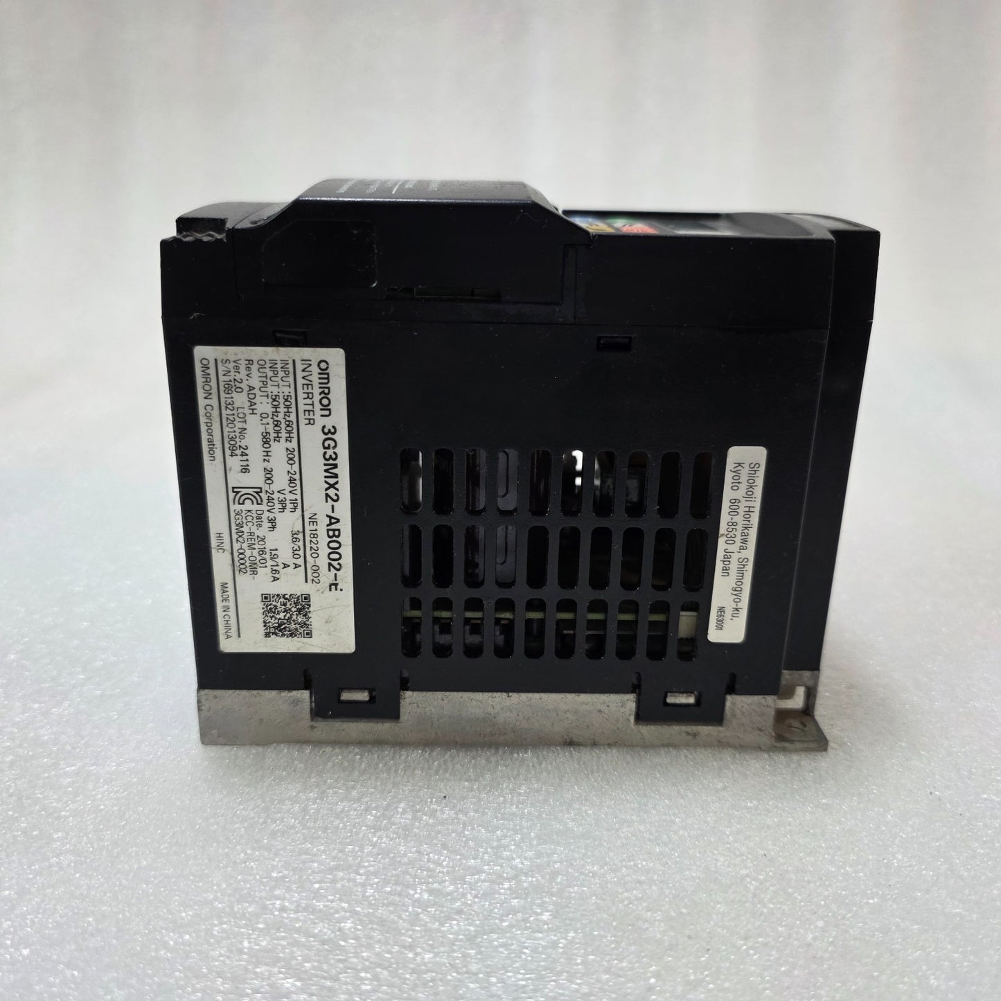 OMRON 3G3MX2-AB002-E INVERTER DRIVE 200-240V 1 PHASE TO 3 PHASE VFD 0.1-580HZ