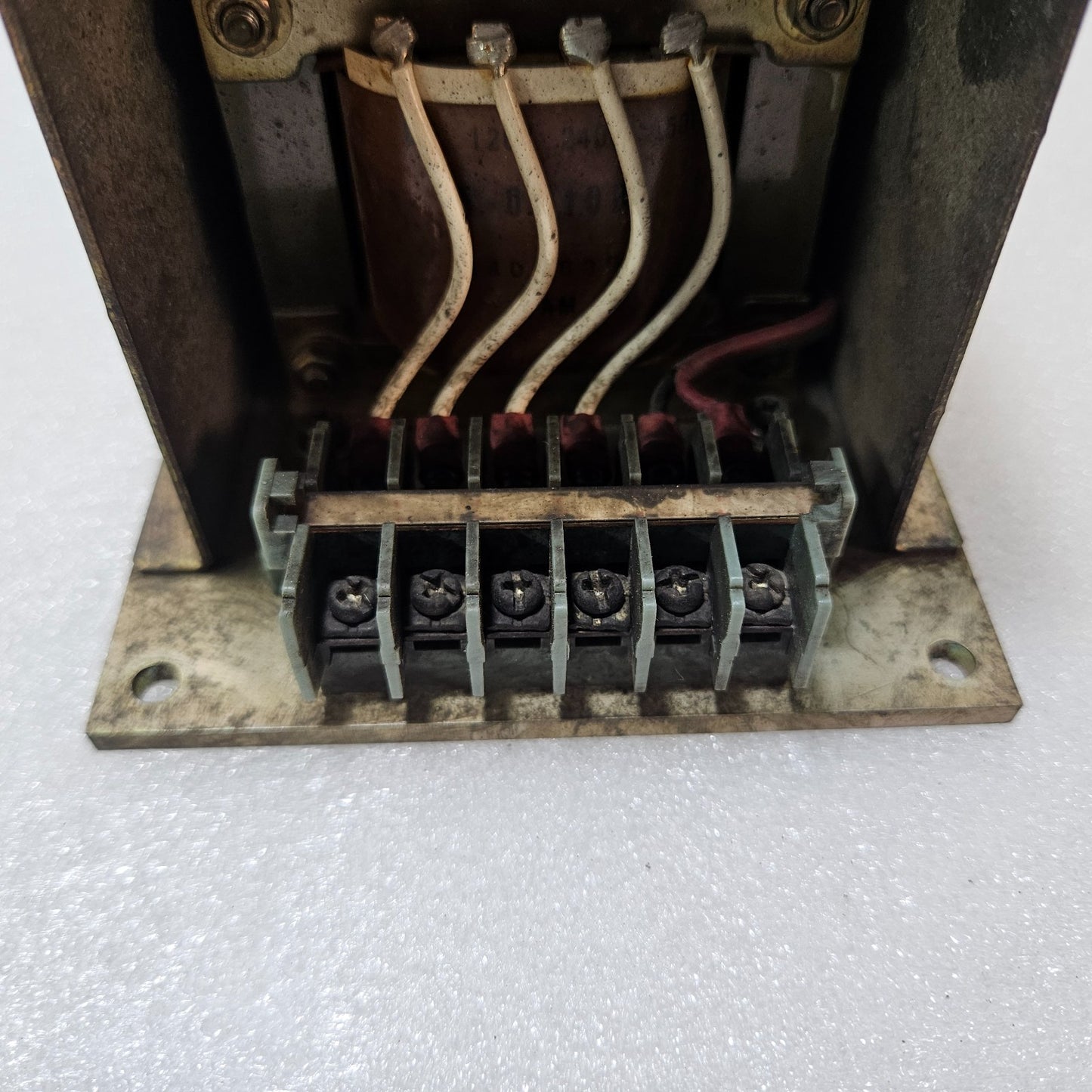 MITSUBISHI UVT CONTROLLER U05-B 440V AC UNDERVOLTAGE TRIP CONTROL RELAY