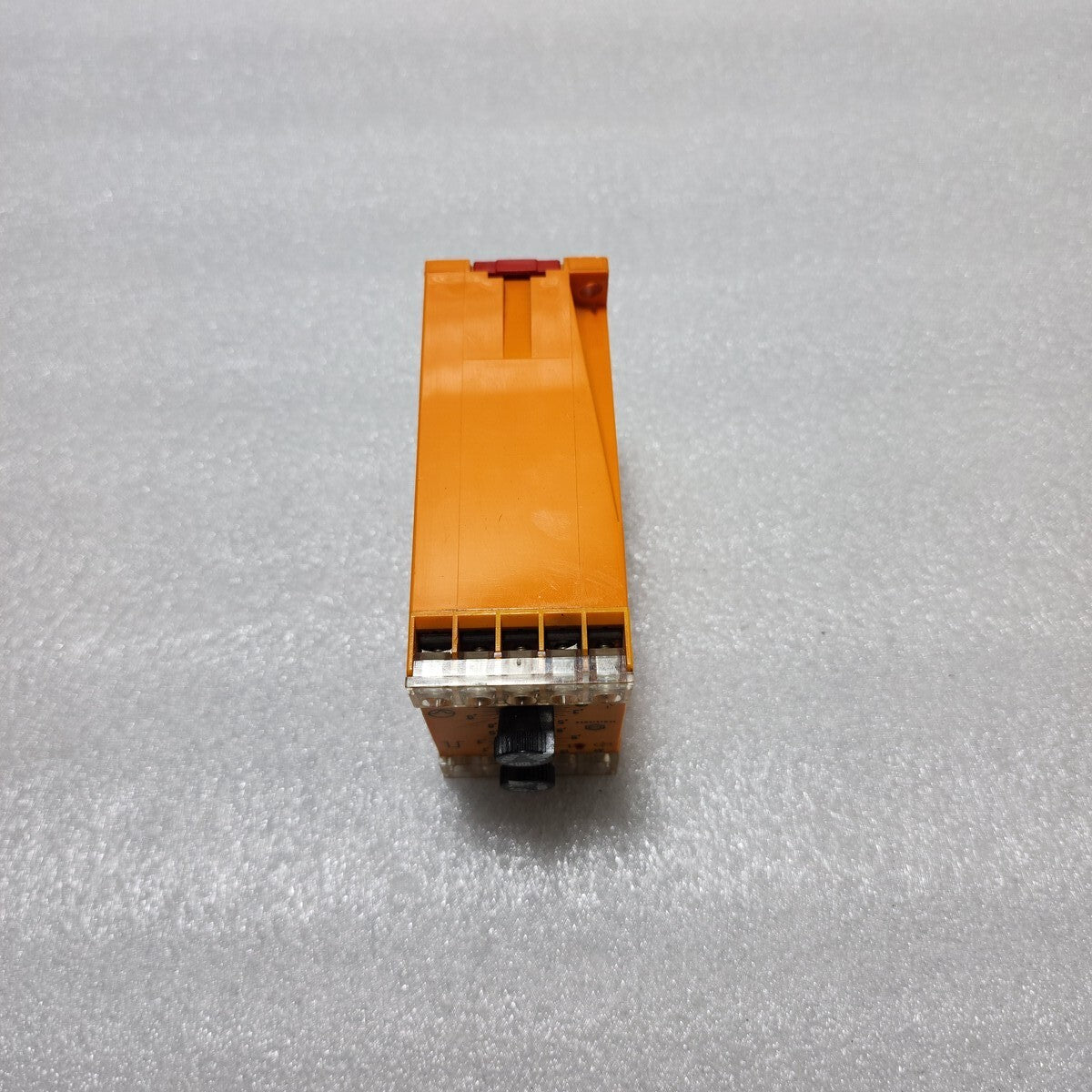 SCHLEICHER SPT 32 TIMER RELAY 11302581 220-240V