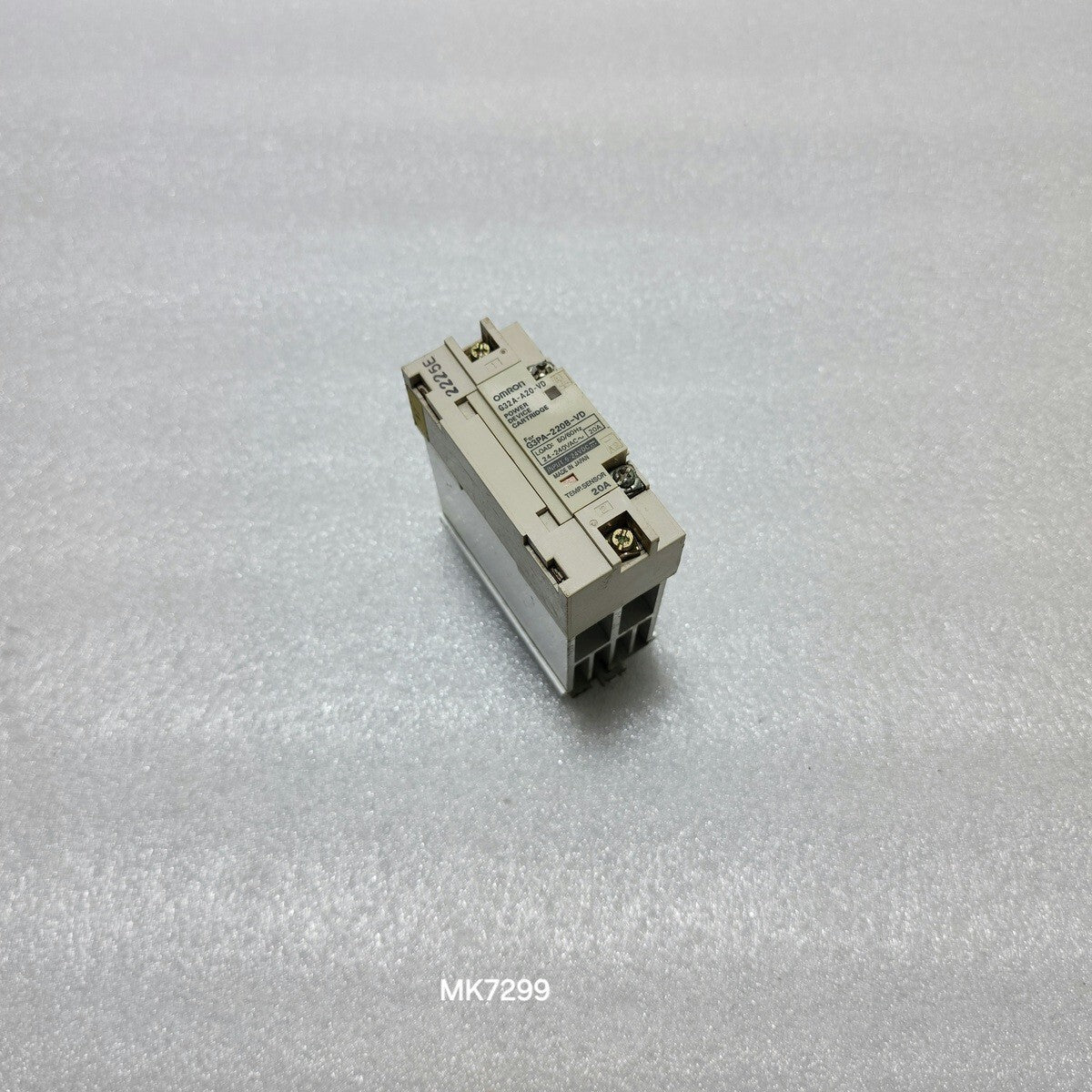 OMRON G32A-A20-VD SOLID STATE RELAY