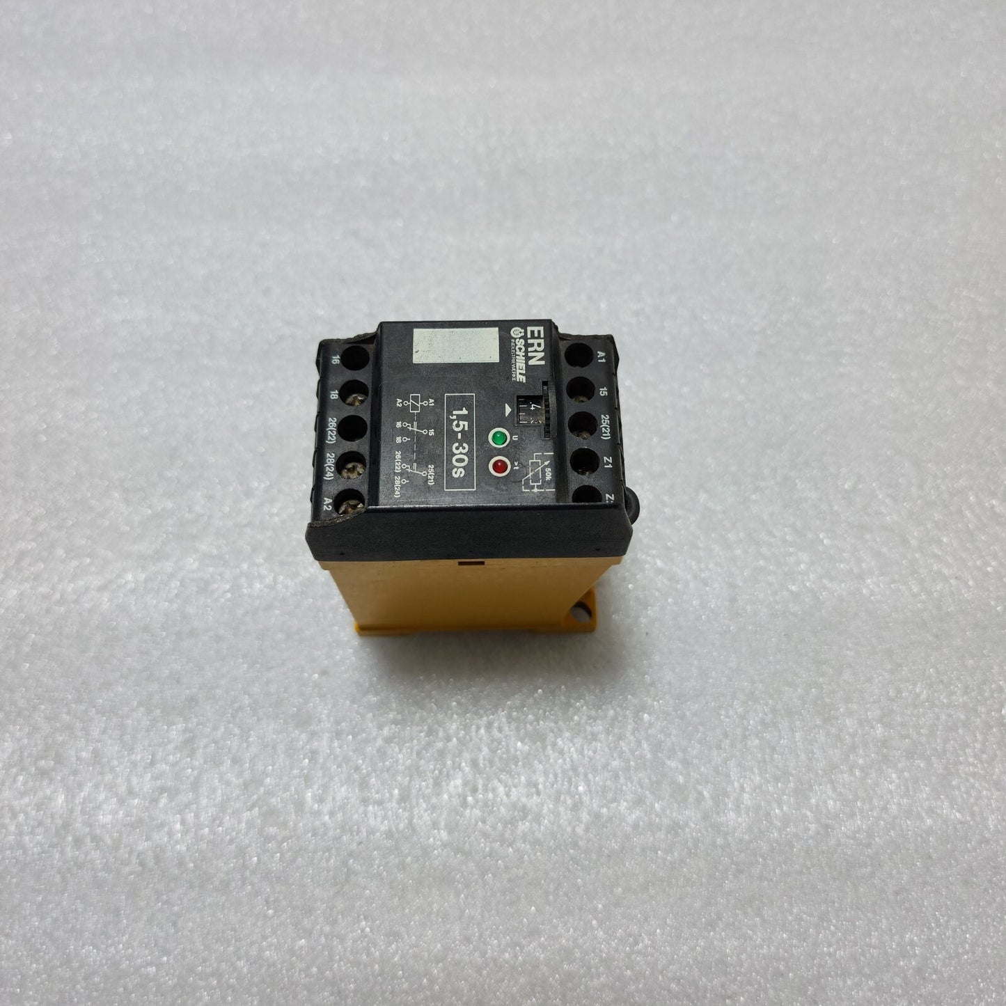 SCHIELE ERN TIMER RELAY 2.409.001.33 220-240V AC