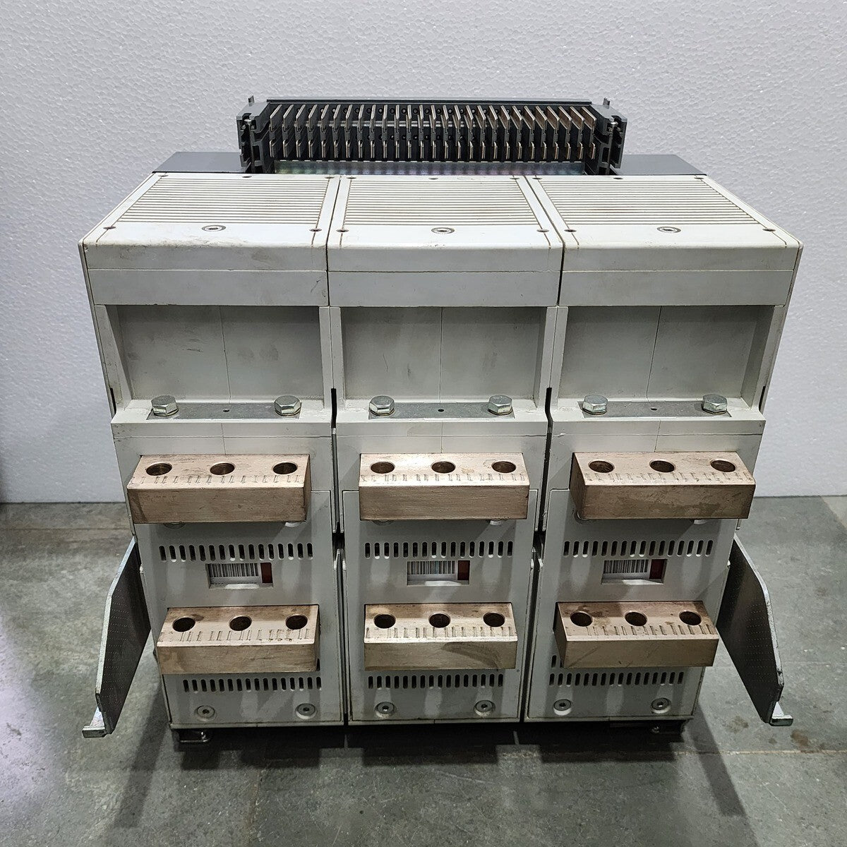 ABB SACE E3S/MS 32 3-POLE CIRCUIT BREAKER 1SDA058979R1 3200A