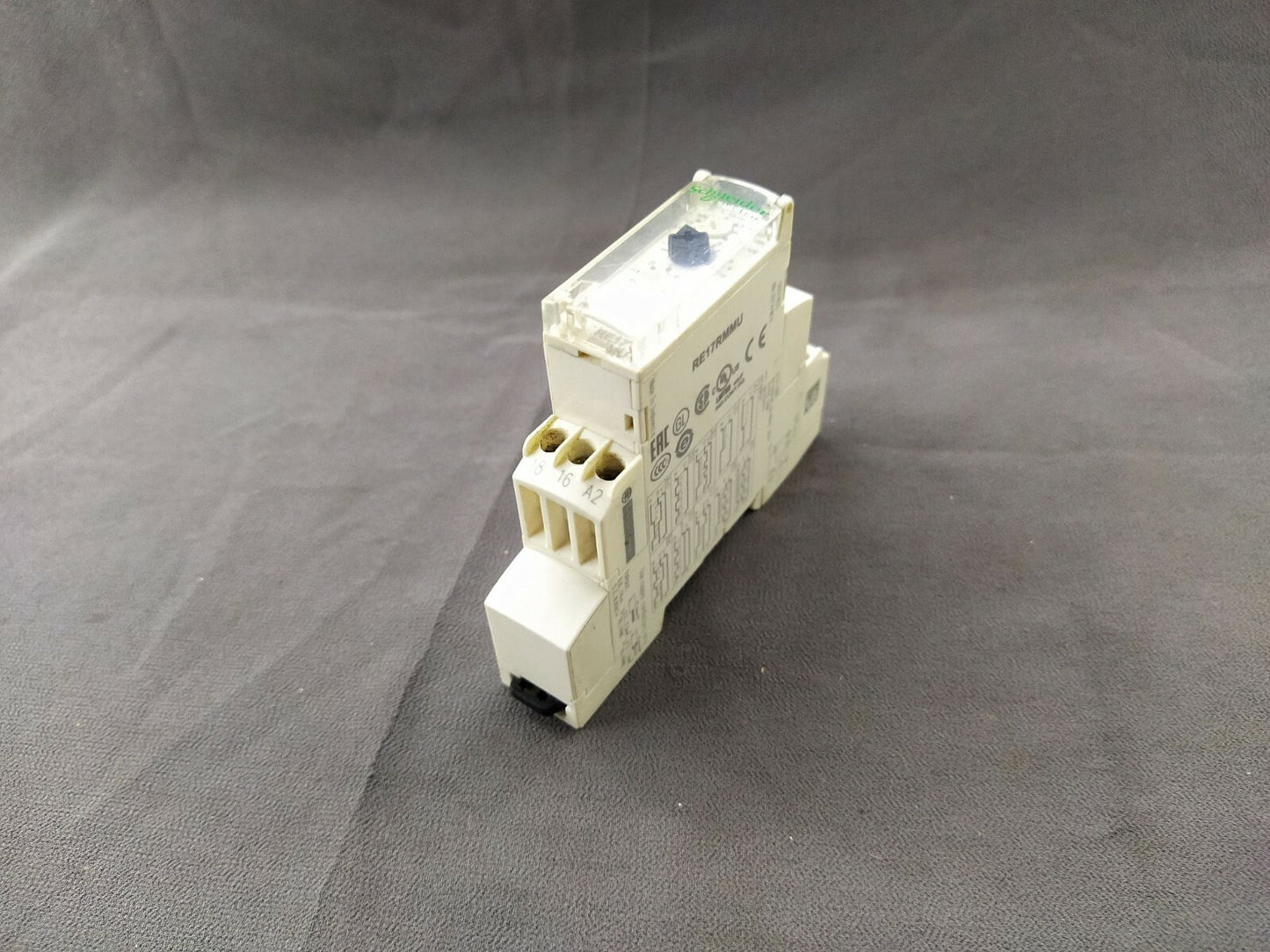 SE RE17RMMU Time Delay Relay 0.1 SEC - 100 HOUR 24-240V AC/24V DC