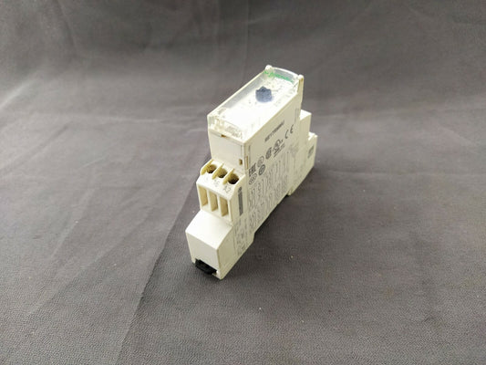 SE RE17RMMU Time Delay Relay 0.1 SEC - 100 HOUR 24-240V AC/24V DC