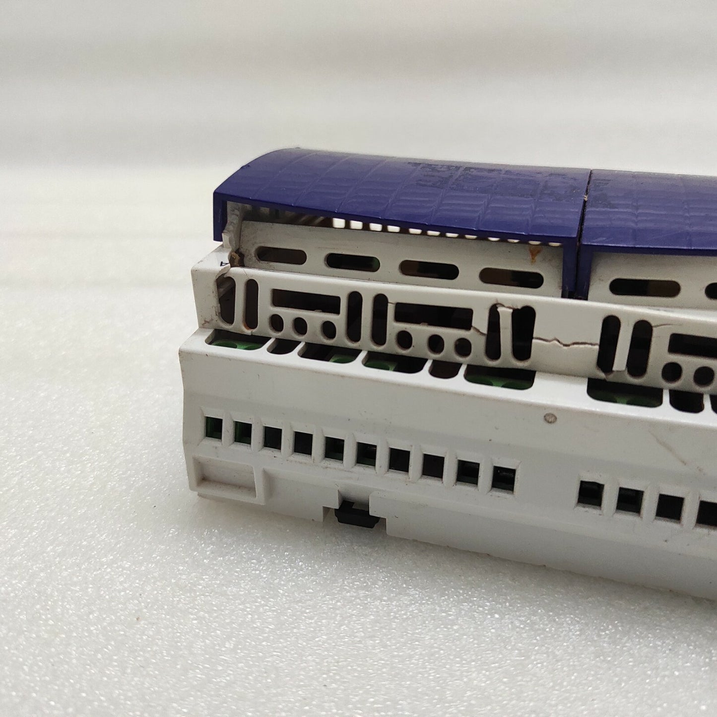 CLIPSAL C-BUS2 L5512RVF 12-CHANNEL VOLTAGE FREE RELAY 220-240V FOR PARTS