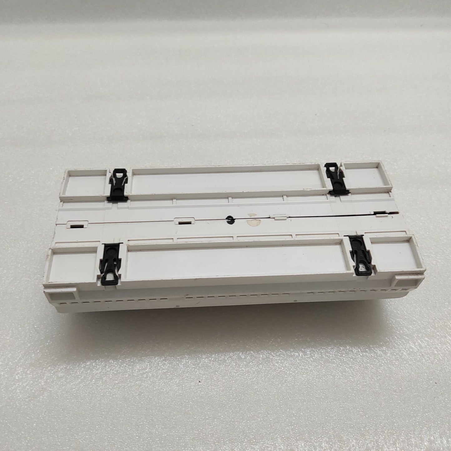CLIPSAL C-BUS2 12-CHANNEL VOLTAGE FREE RELAY L5512RVF  220-240V FOR PARTS