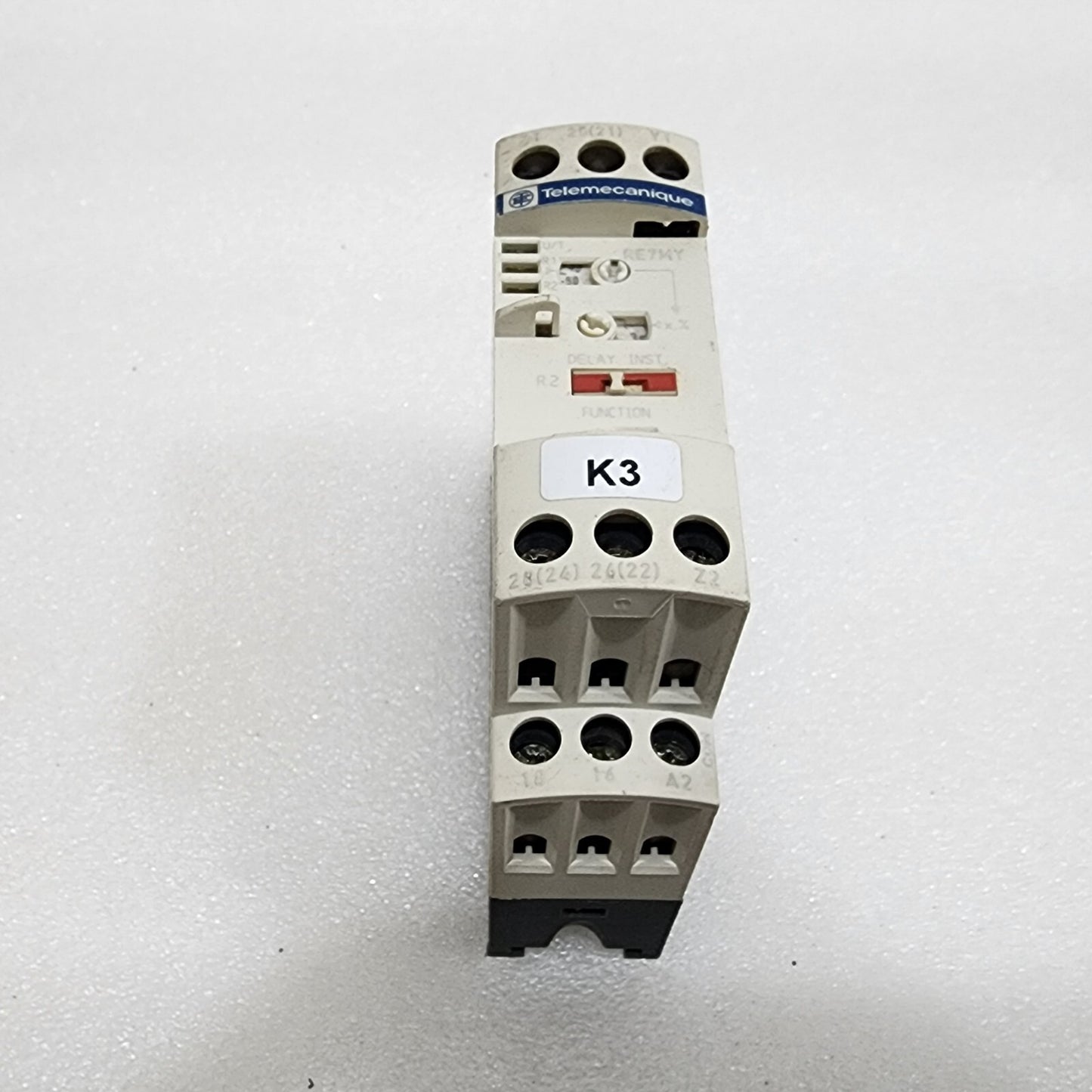 SE RE7MY13BU Time Delay Relay 0.05s-300h 110-240V/24V Telemecanique