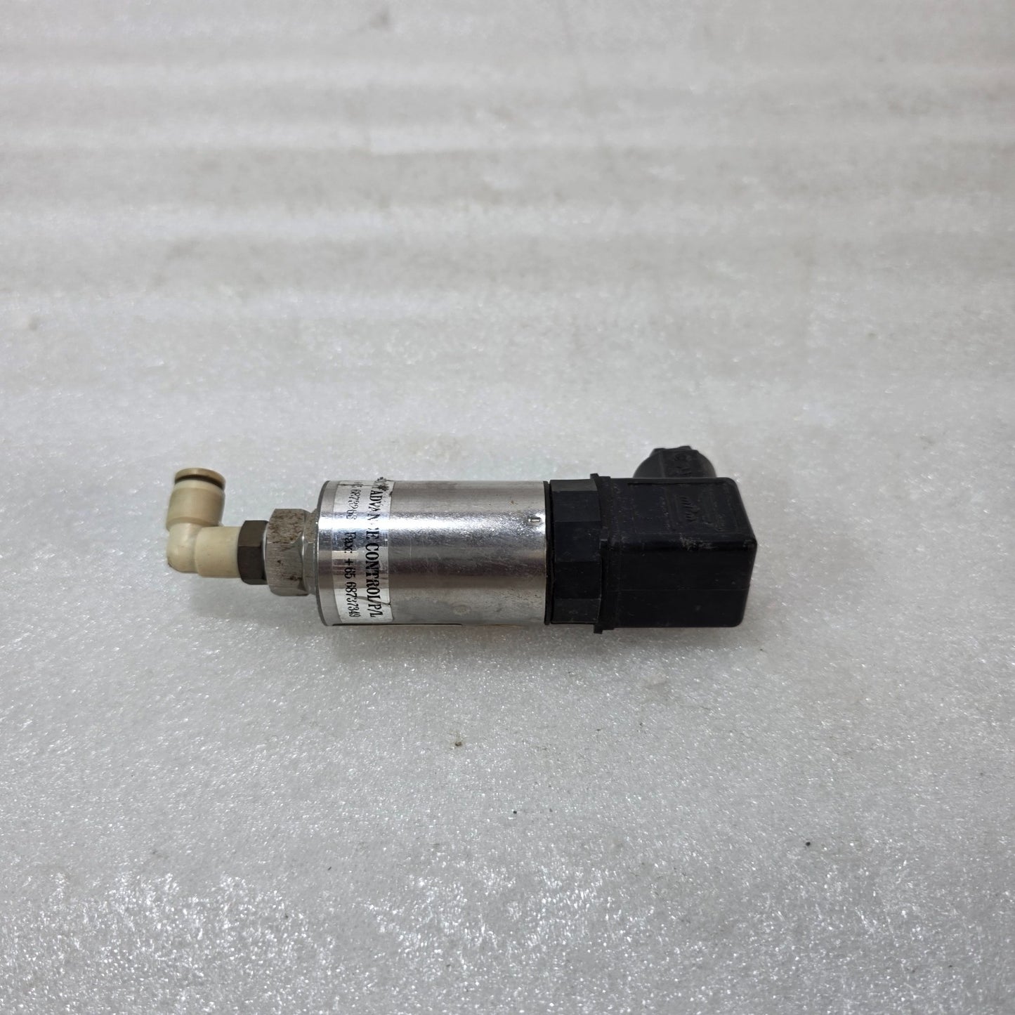HUBA CONTROL 507 PRESSURE TRANSMITTER 0.2–1 BAR 4–20MA 507.911013111 OUTPUT INDU
