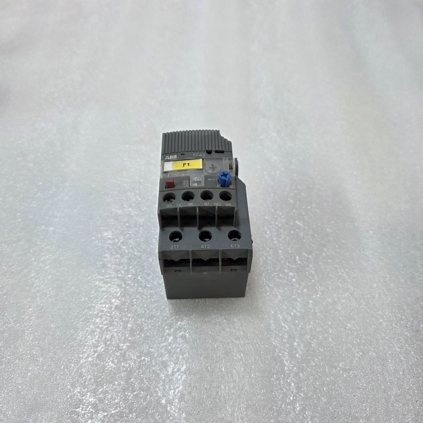 ABB TF42-3.1 THERMAL OVERLOAD RELAY 2.3–3.1A MOTOR PROTECTION IEC 60947 GERMANY