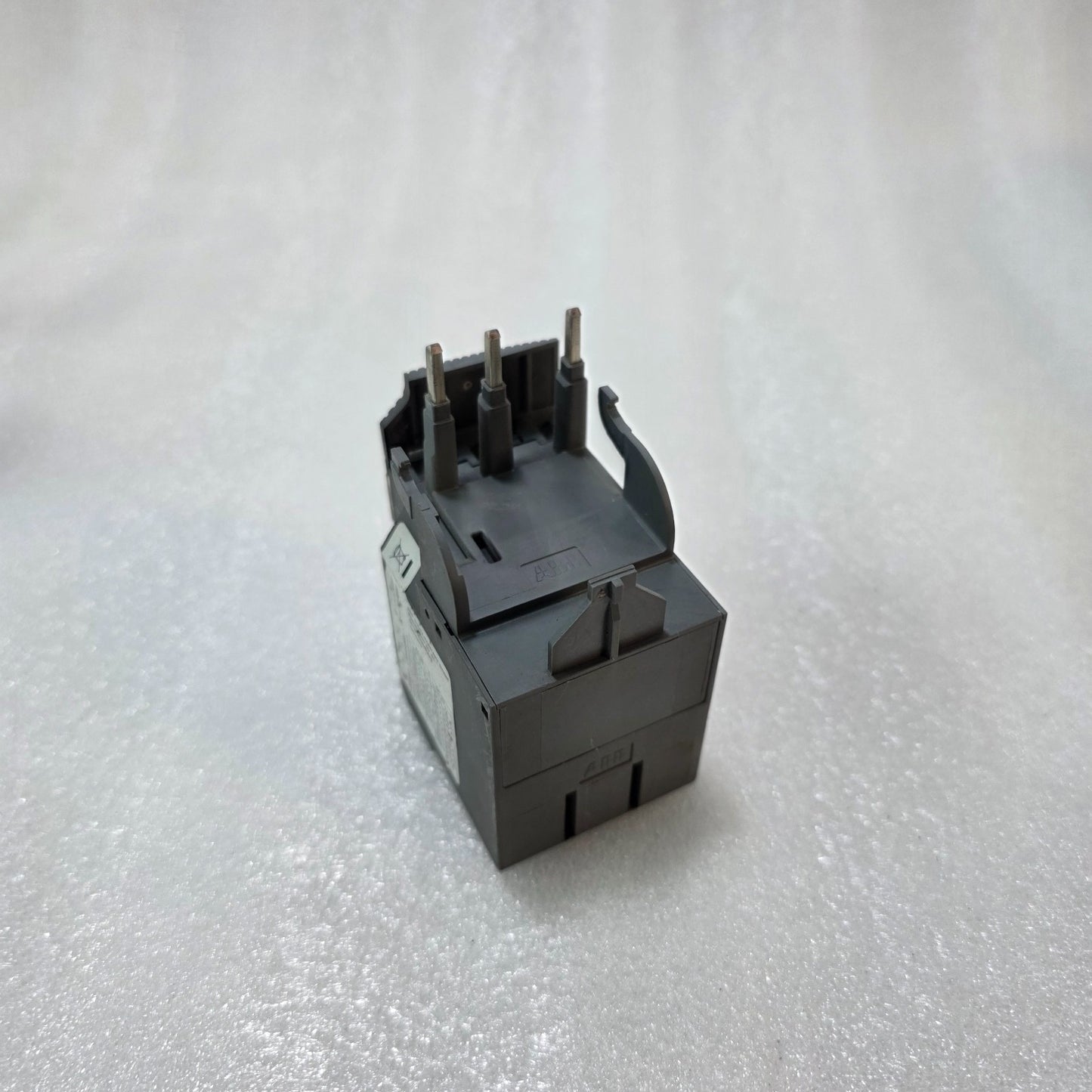 ABB TF42-3.1 THERMAL OVERLOAD RELAY 2.3–3.1A MOTOR PROTECTION IEC 60947 GERMANY