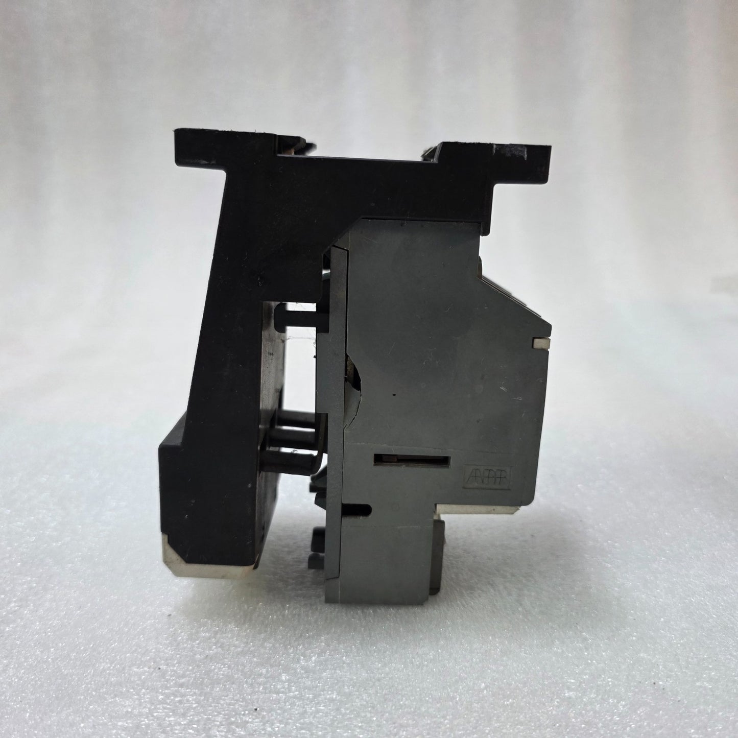 ABB TA75DU-M THERMAL OVERLOAD RELAY 18-80A MOTOR PROTECTION IEC 60947 CLASS 10A