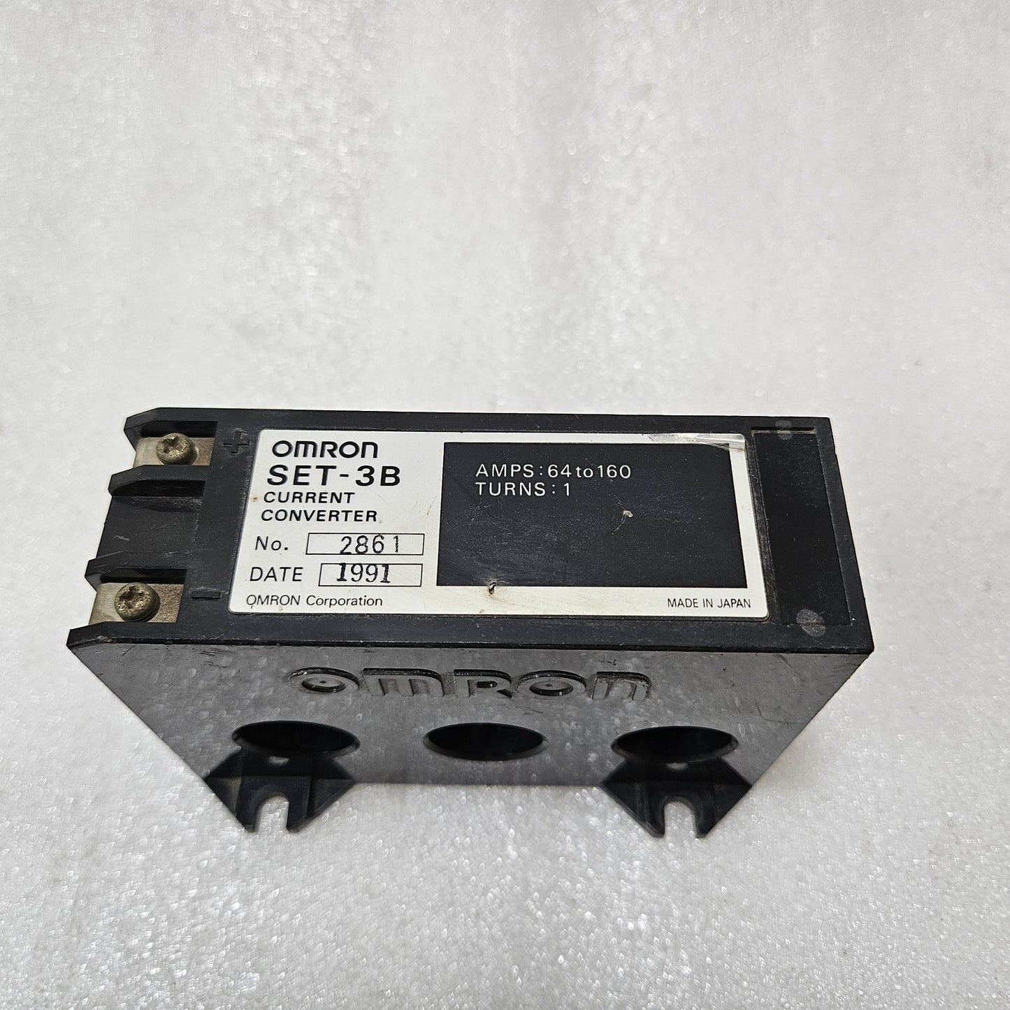 OMRON SET3B CURRENT CONVERTER 64-160A INDUSTRIAL CURRENT SENSOR DAMAGE ON BOTTOM