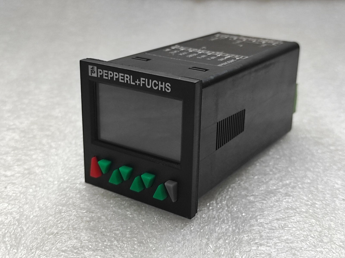 PEPPERL + FUCHS KC-LCDC-48-2R-230VAC TIMER COUNTER 214740 100-240V